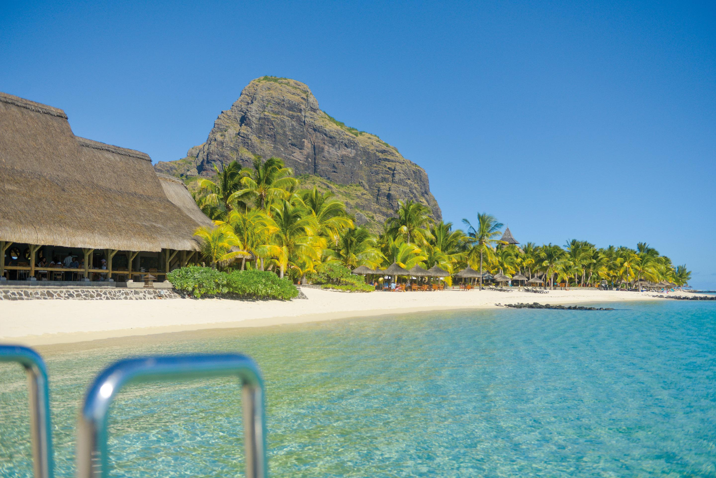 Paradis Beachcomber Golf Resort & Spa Le Morne Exterior foto