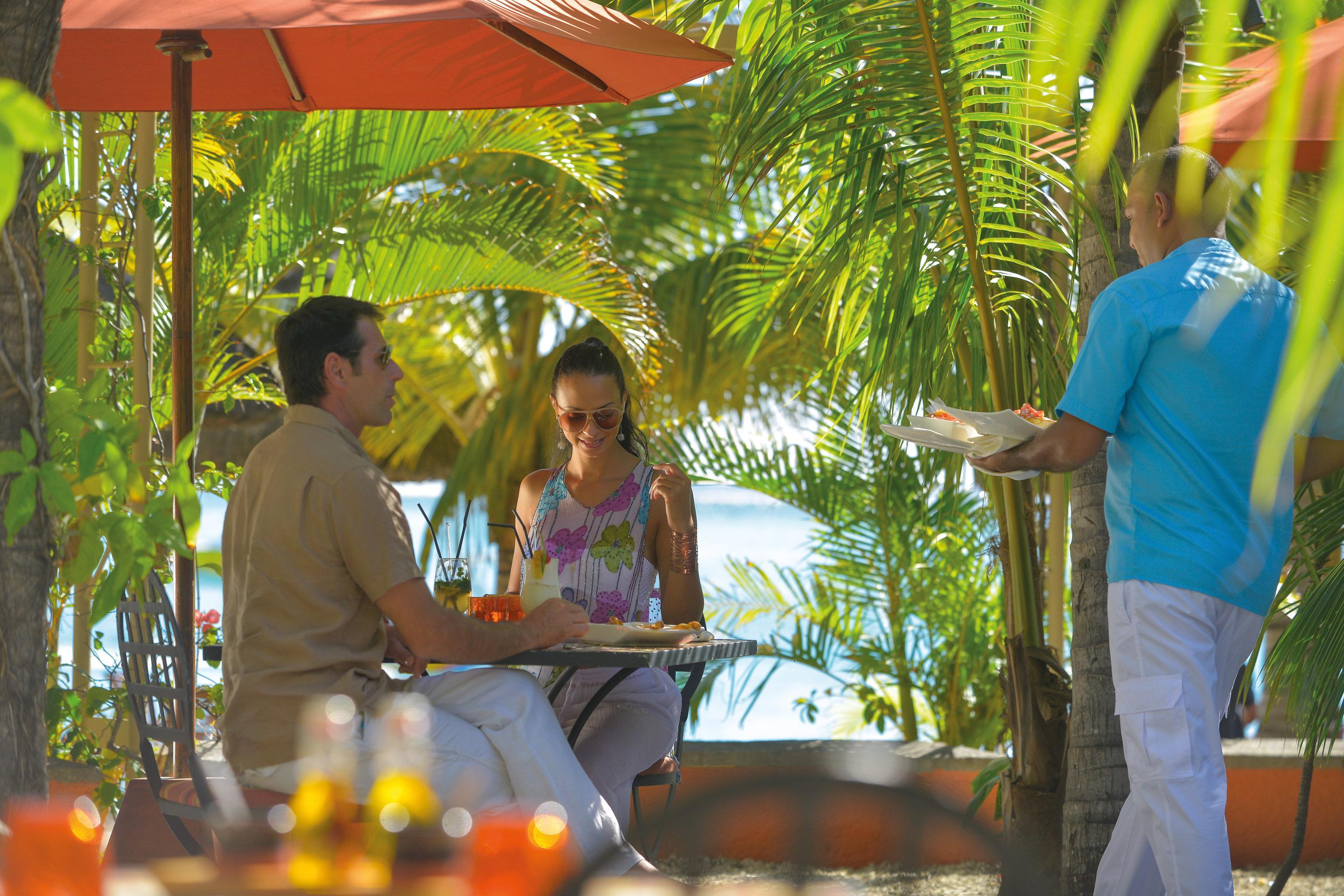 Paradis Beachcomber Golf Resort & Spa Le Morne Exterior foto