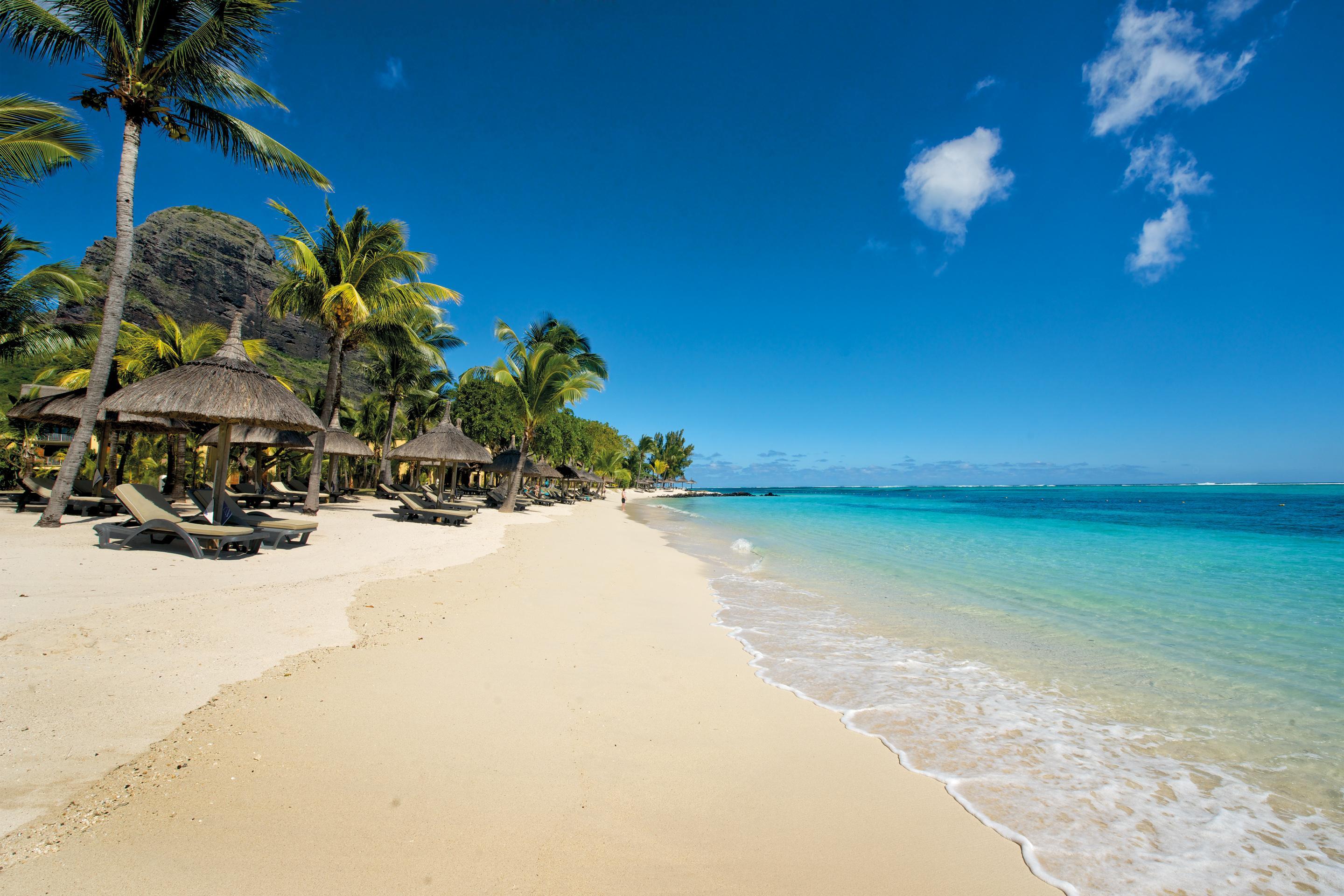 Paradis Beachcomber Golf Resort & Spa Le Morne Exterior foto
