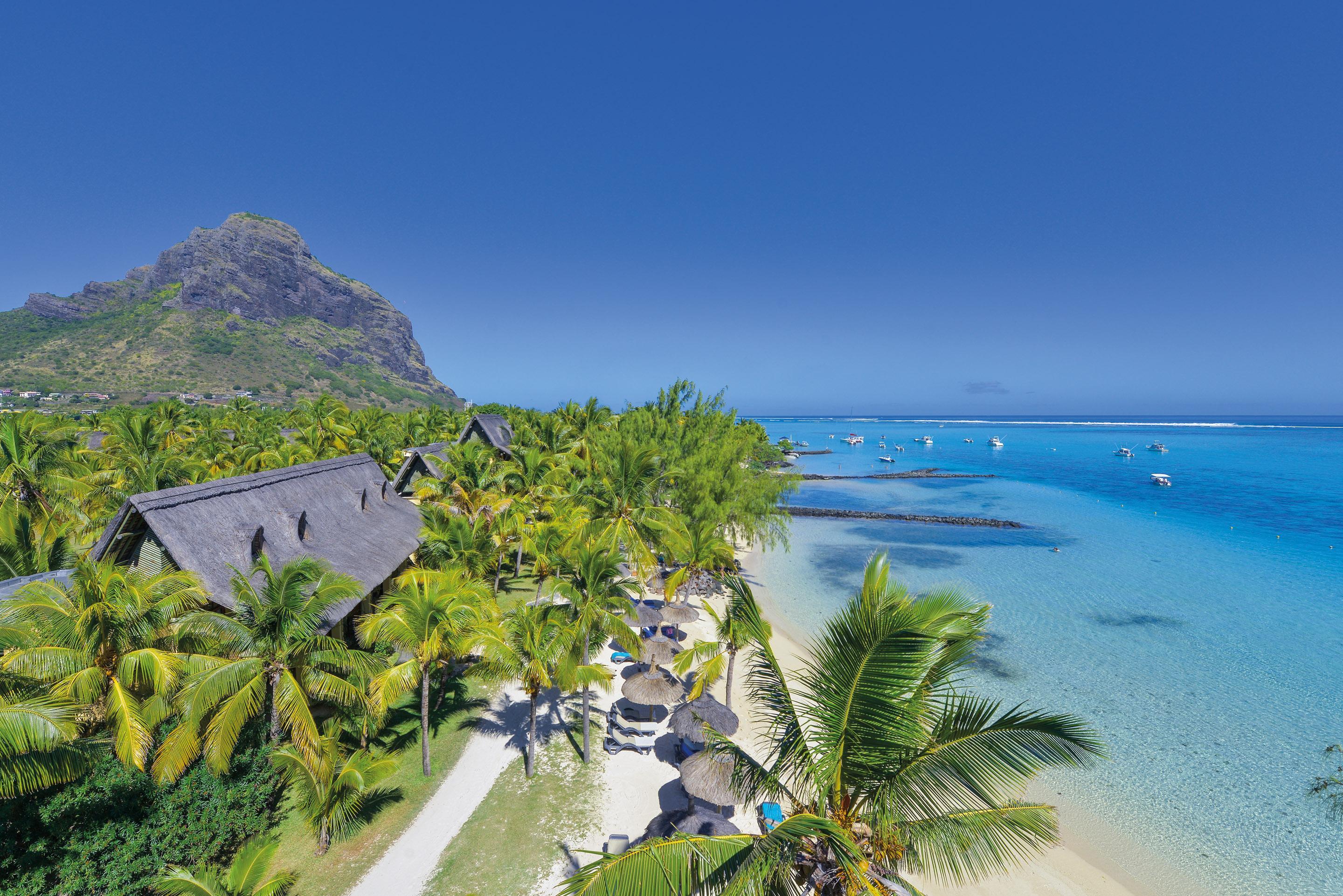 Paradis Beachcomber Golf Resort & Spa Le Morne Exterior foto