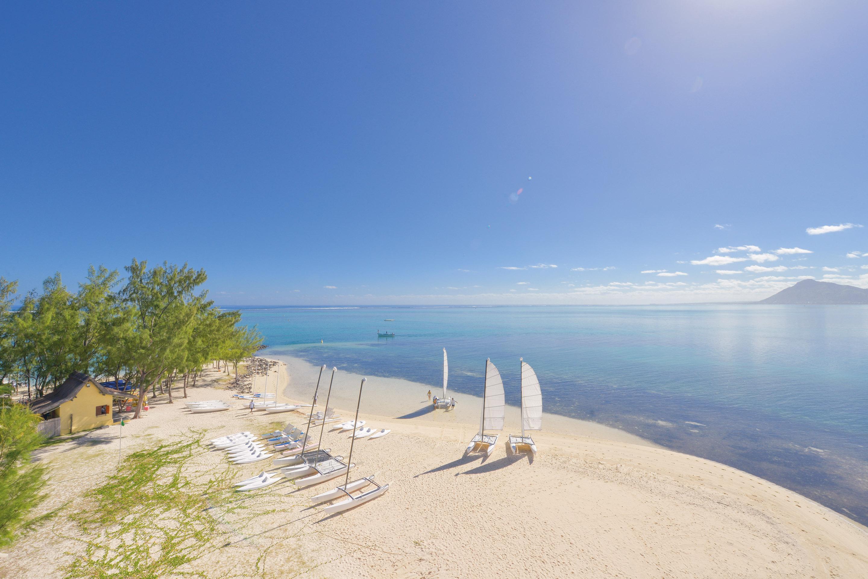 Paradis Beachcomber Golf Resort & Spa Le Morne Exterior foto
