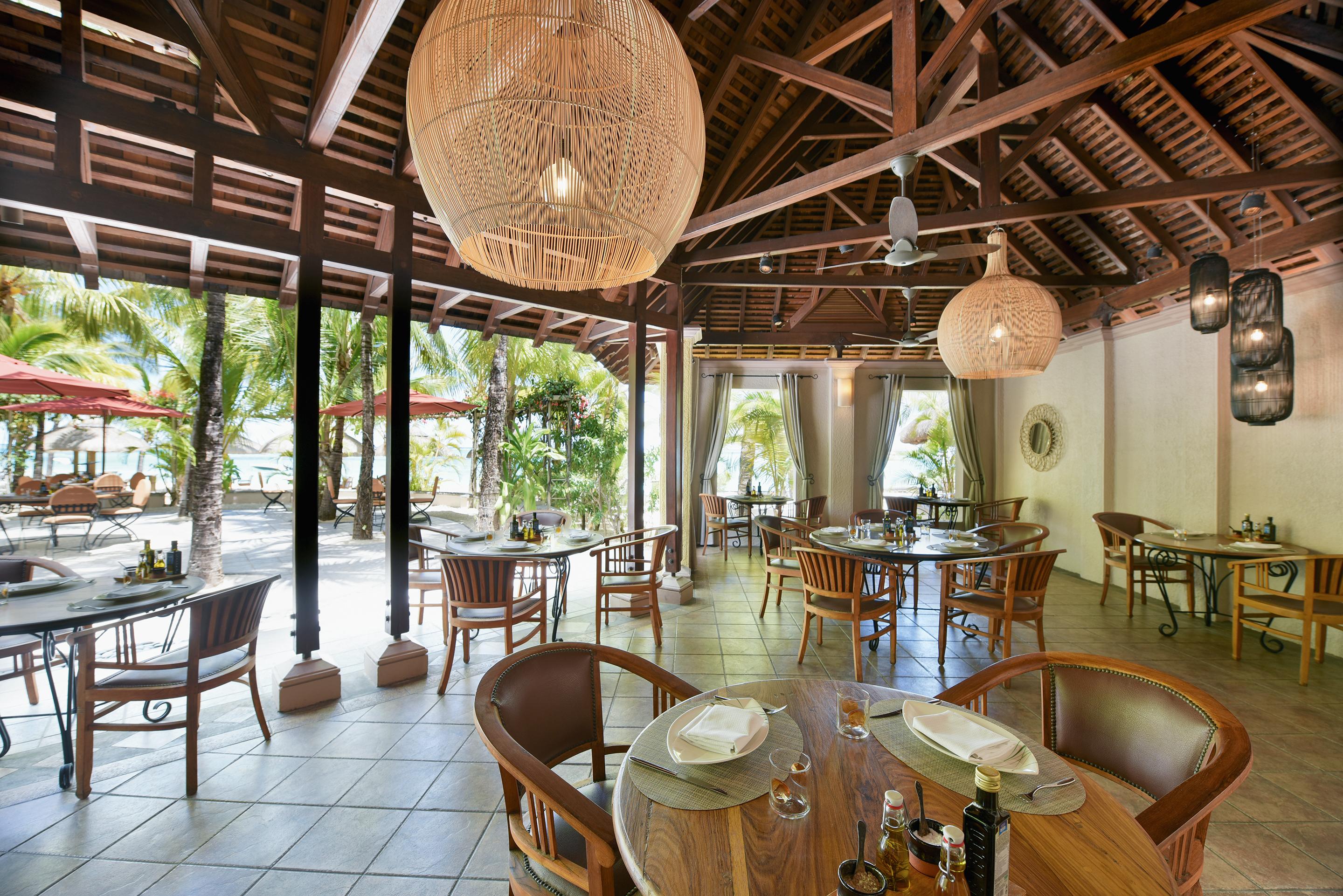 Paradis Beachcomber Golf Resort & Spa Le Morne Exterior foto