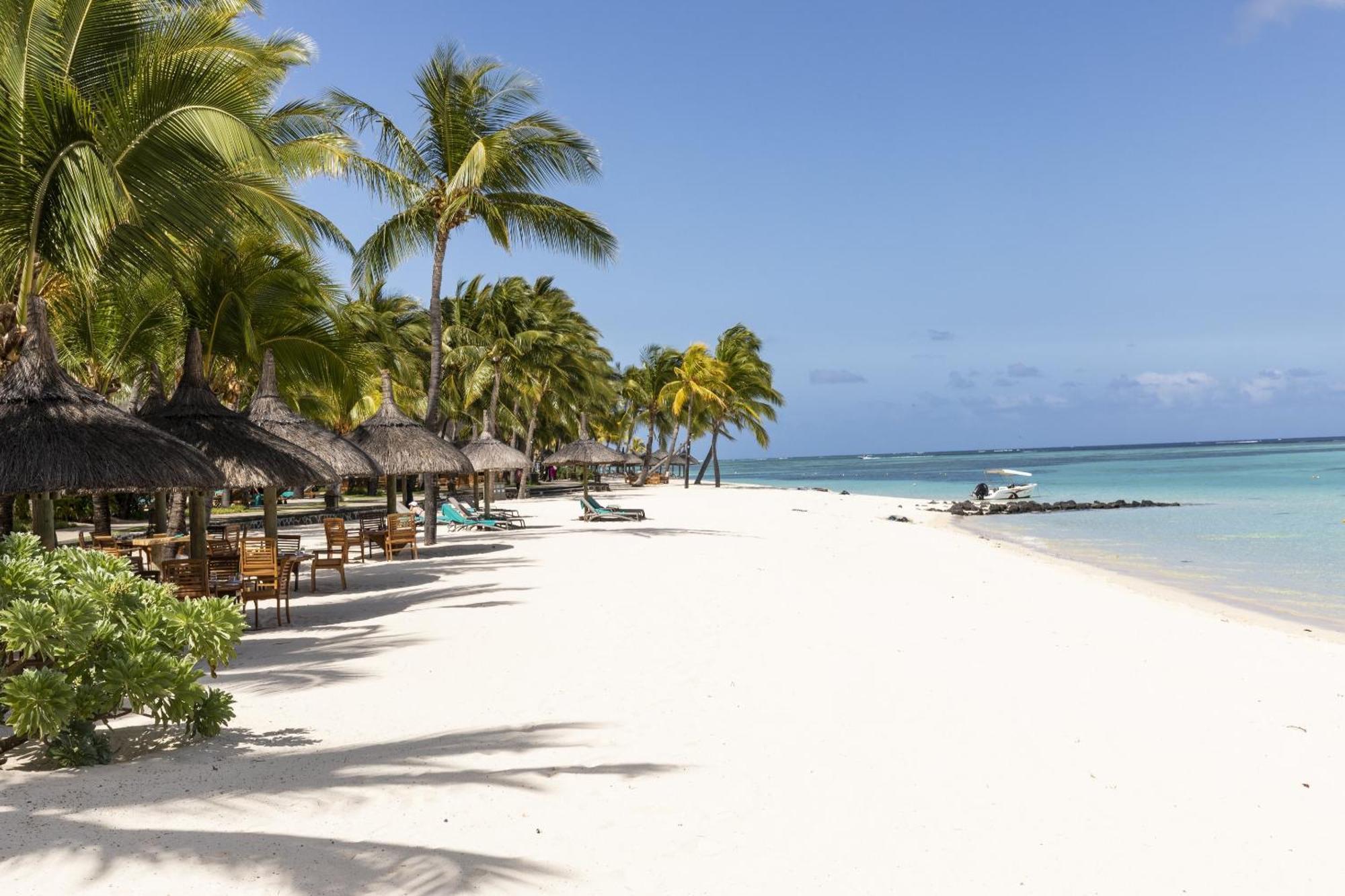 Paradis Beachcomber Golf Resort & Spa Le Morne Exterior foto