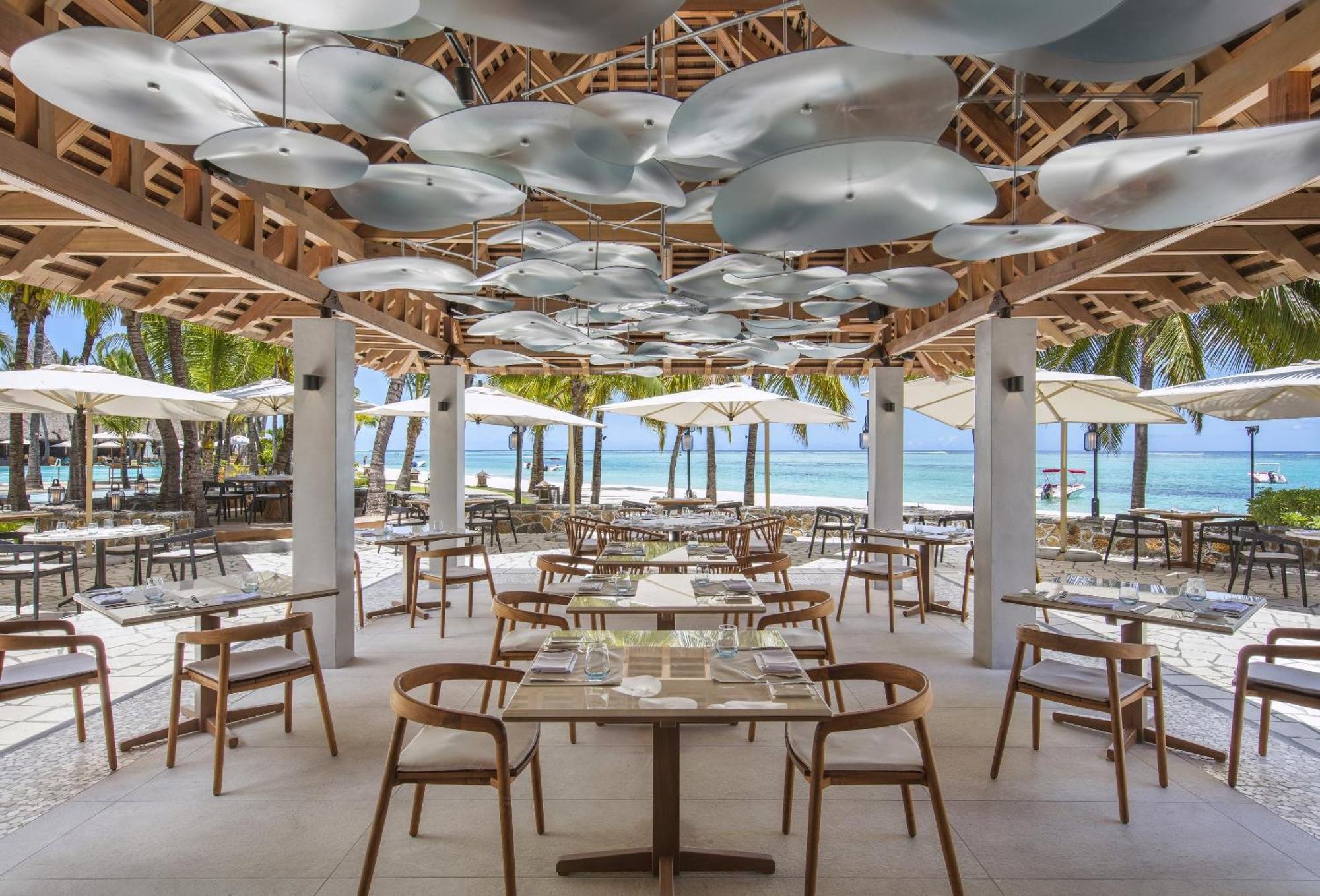 Paradis Beachcomber Golf Resort & Spa Le Morne Exterior foto
