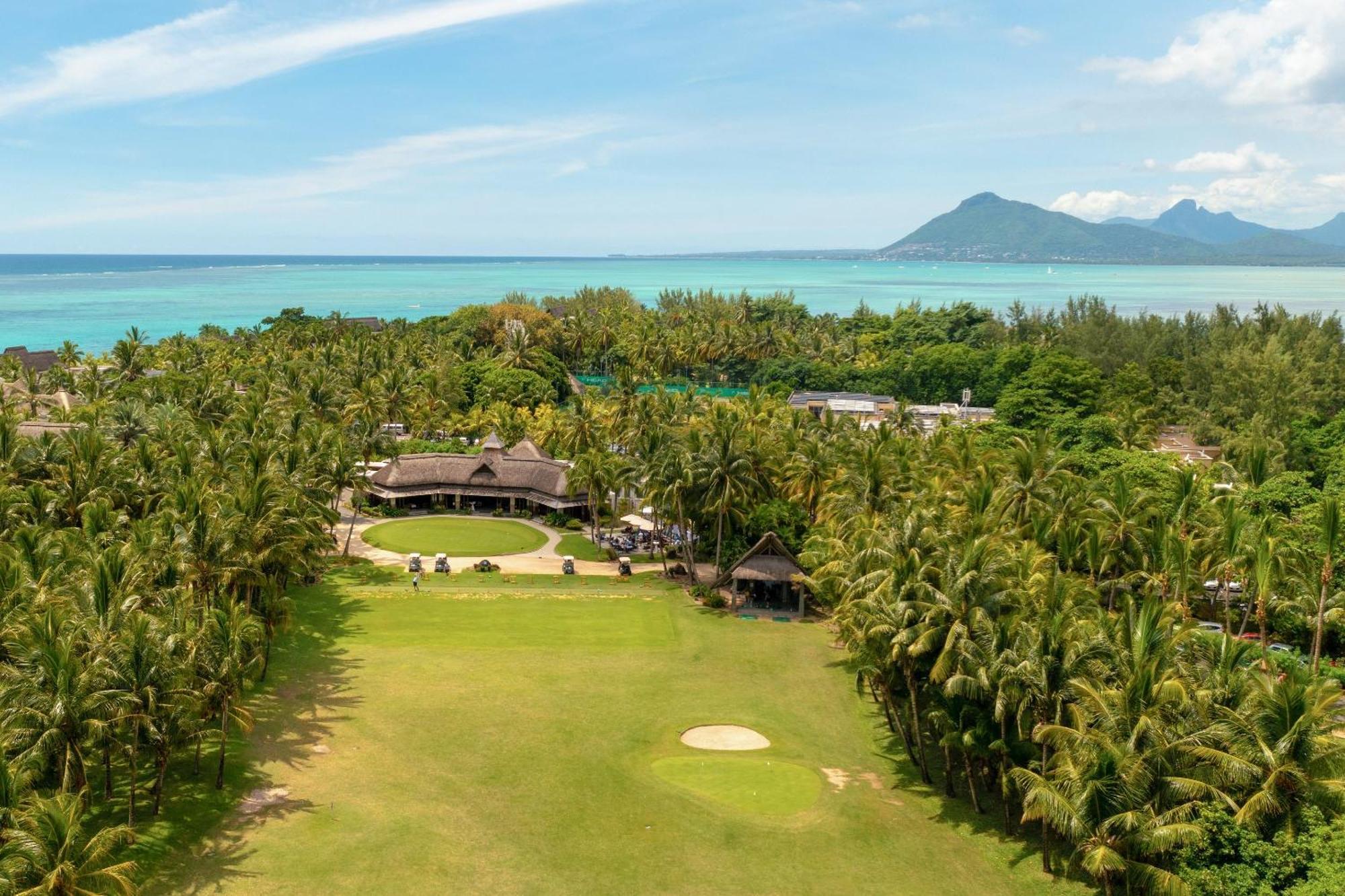 Paradis Beachcomber Golf Resort & Spa Le Morne Exterior foto